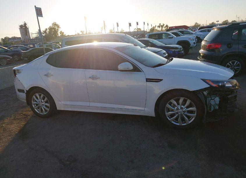 Photo 14 of 2015 Kia Optima EX (VIN 5XXGN4A70FG437894)