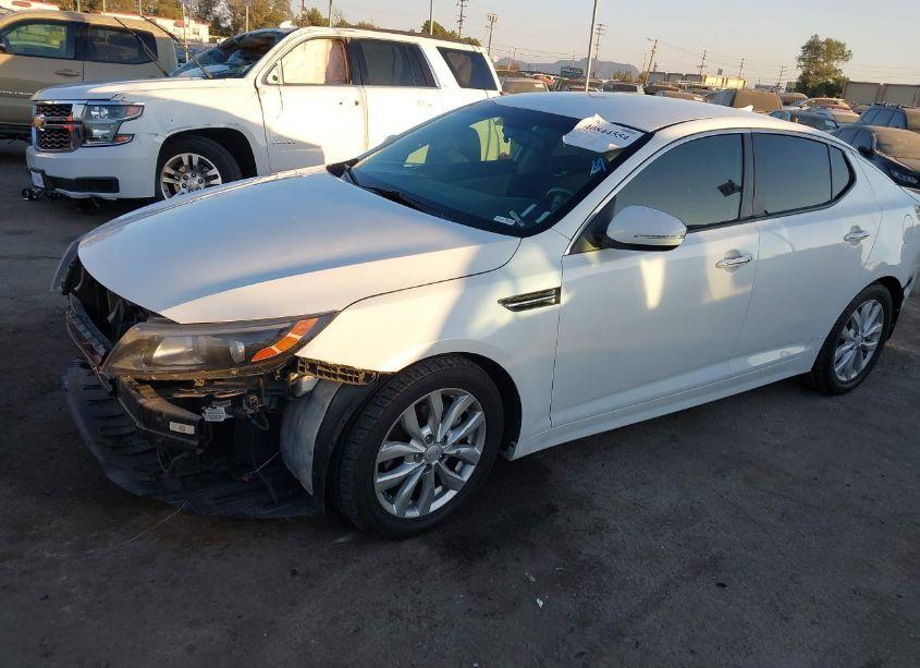 Photo 2 of 2015 Kia Optima EX (VIN 5XXGN4A70FG437894)