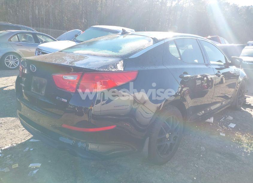 Photo 4 of 2015 Kia Optima EX (VIN 5XXGN4A70FG438978)