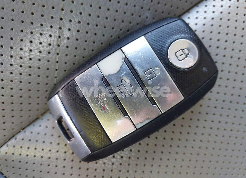 Photo 11 of 2015 Kia Optima EX (VIN 5XXGN4A70FG463685)