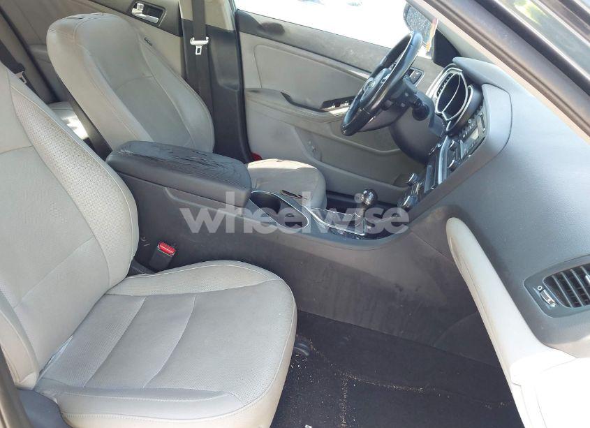 Photo 5 of 2015 Kia Optima EX (VIN 5XXGN4A70FG463685)