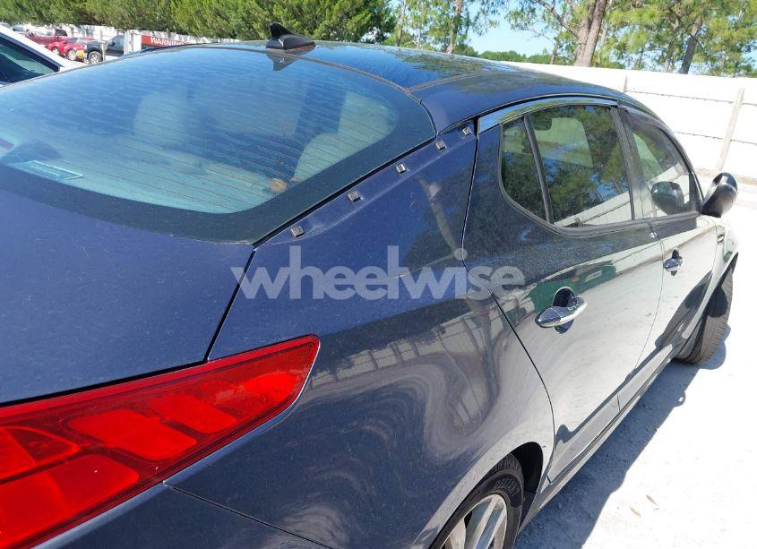 Photo 6 of 2015 Kia Optima EX (VIN 5XXGN4A70FG463685)