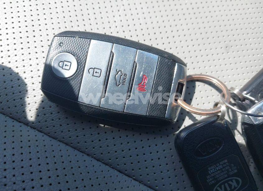 Photo 11 of 2015 Kia Optima EX (VIN 5XXGN4A70FG492121)