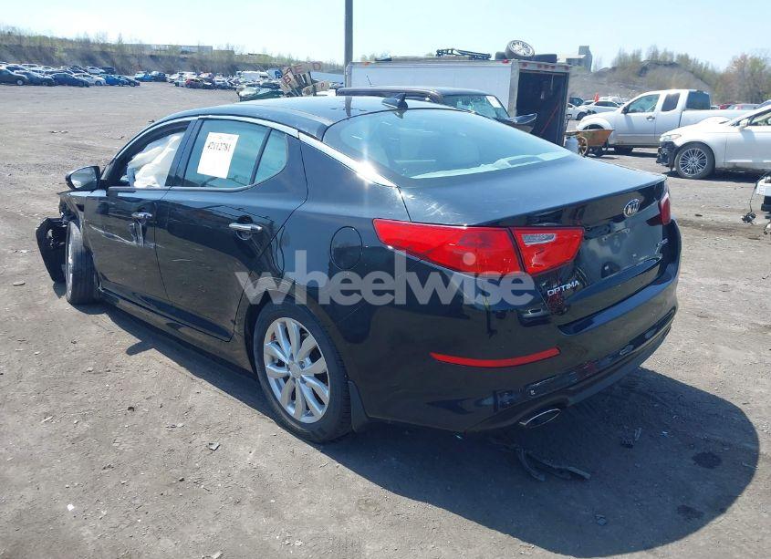 Photo 3 of 2015 Kia Optima EX (VIN 5XXGN4A70FG492121)