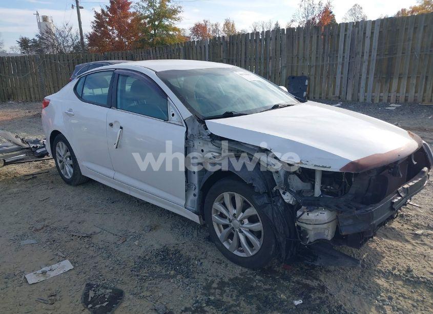 2015 Kia Optima EX (VIN 5XXGN4A70FG494290) main photo