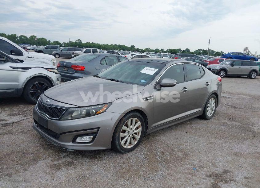 Photo 2 of 2015 Kia Optima EX (VIN 5XXGN4A70FG516014)