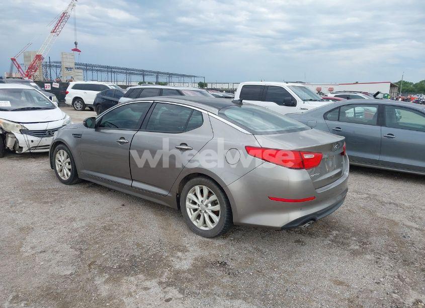 Photo 3 of 2015 Kia Optima EX (VIN 5XXGN4A70FG516014)