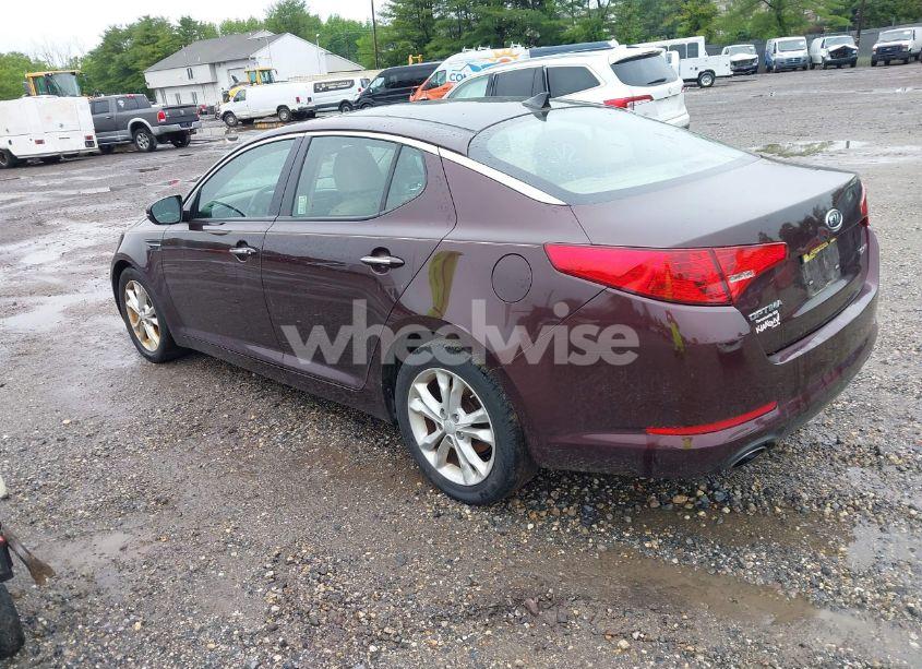 Photo 3 of 2012 Kia Optima EX (VIN 5XXGN4A71CG011465)