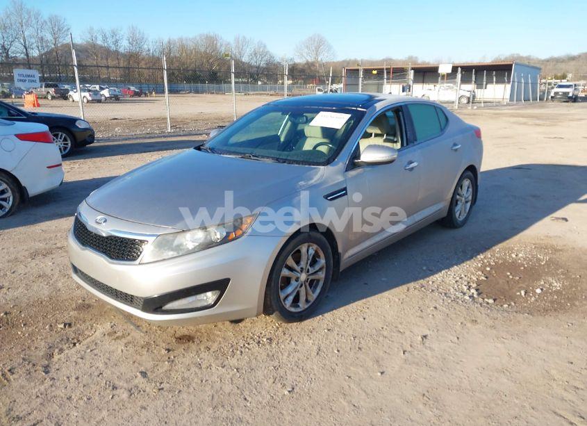 Photo 2 of 2013 Kia Optima EX (VIN 5XXGN4A71DG101362)