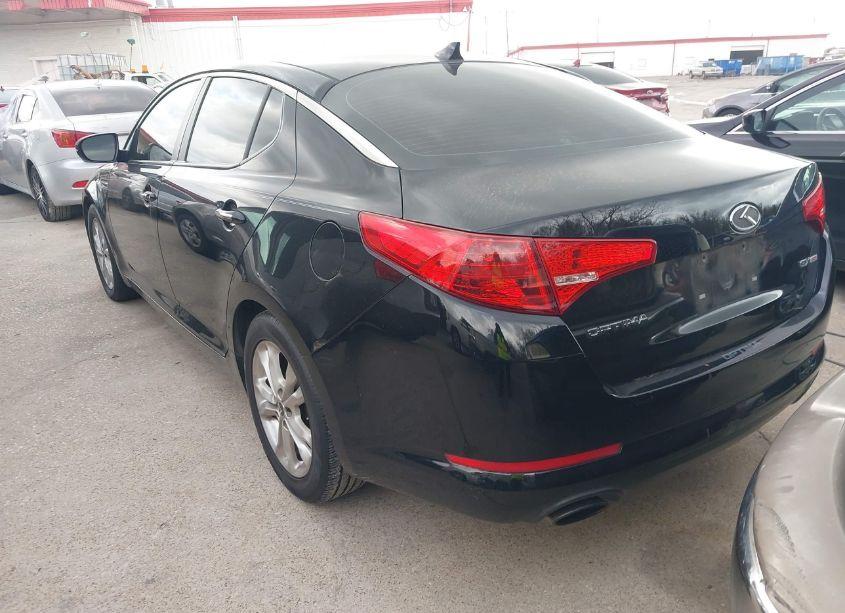 Photo 3 of 2013 Kia Optima EX (VIN 5XXGN4A71DG106660)