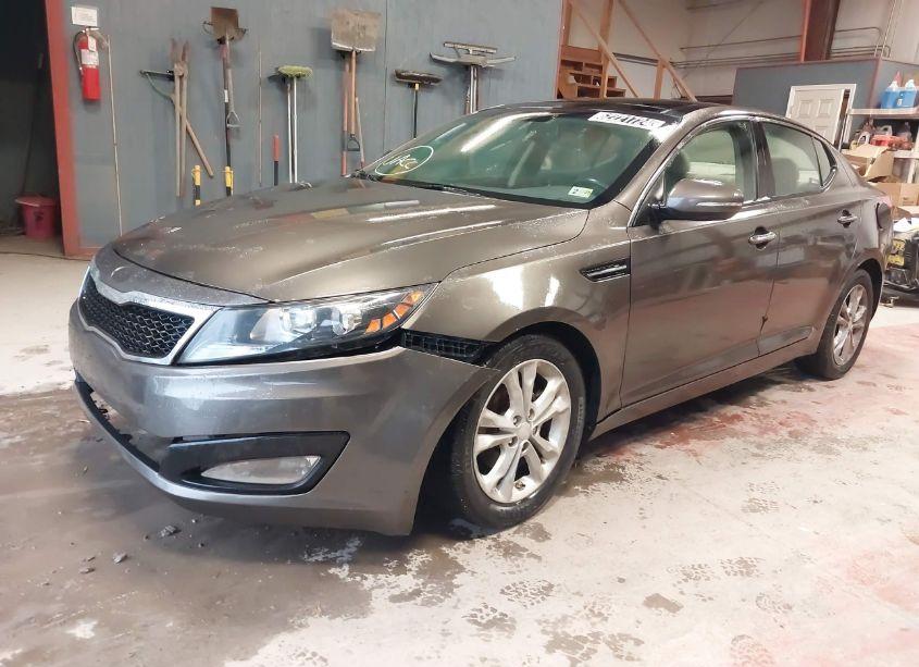 Photo 2 of 2013 Kia Optima EX (VIN 5XXGN4A71DG108442)