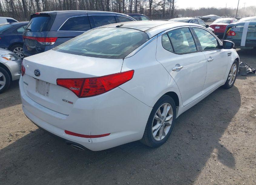 Photo 4 of 2013 Kia Optima EX (VIN 5XXGN4A71DG117433)