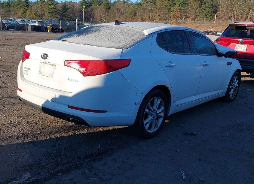 Photo 4 of 2013 Kia Optima EX (VIN 5XXGN4A71DG120204)