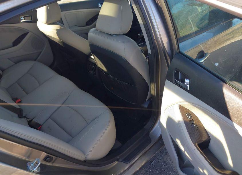 Photo 8 of 2013 Kia Optima EX (VIN 5XXGN4A71DG147726)