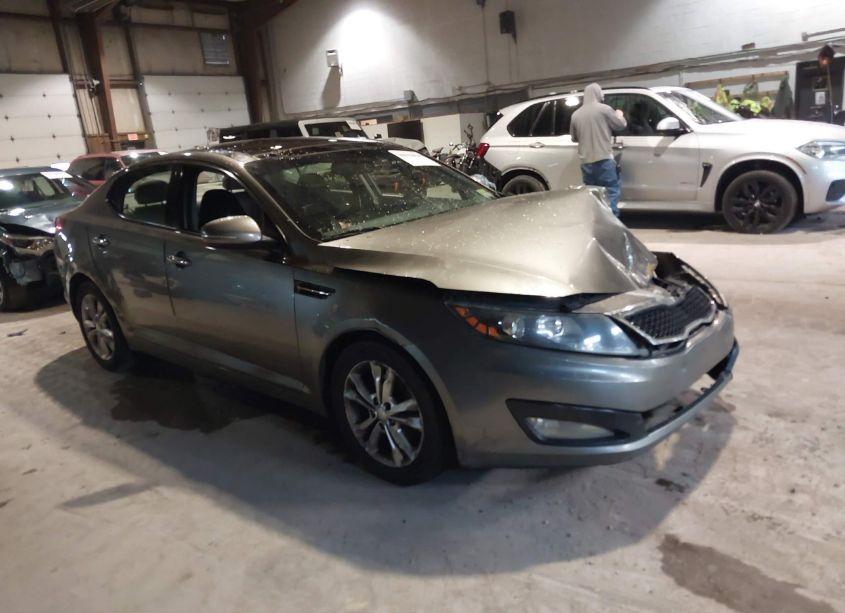 2013 Kia Optima EX (VIN 5XXGN4A71DG179981) main photo