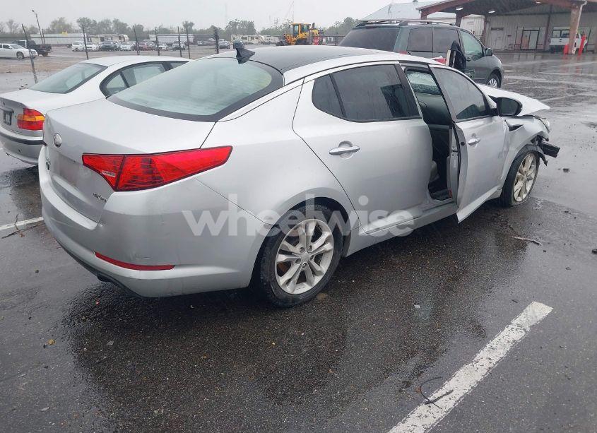 Photo 4 of 2013 Kia Optima EX (VIN 5XXGN4A71DG203891)