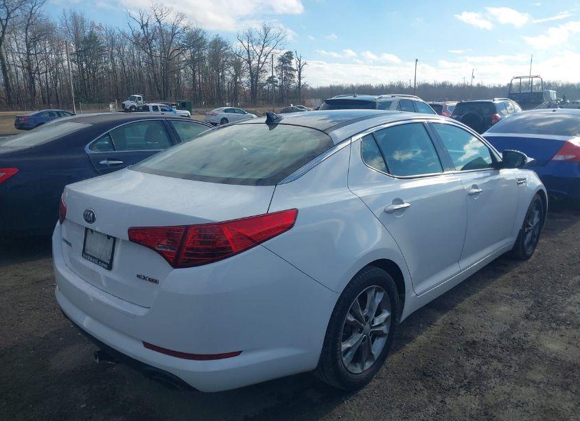 Photo 4 of 2013 Kia Optima EX (VIN 5XXGN4A71DG231528)