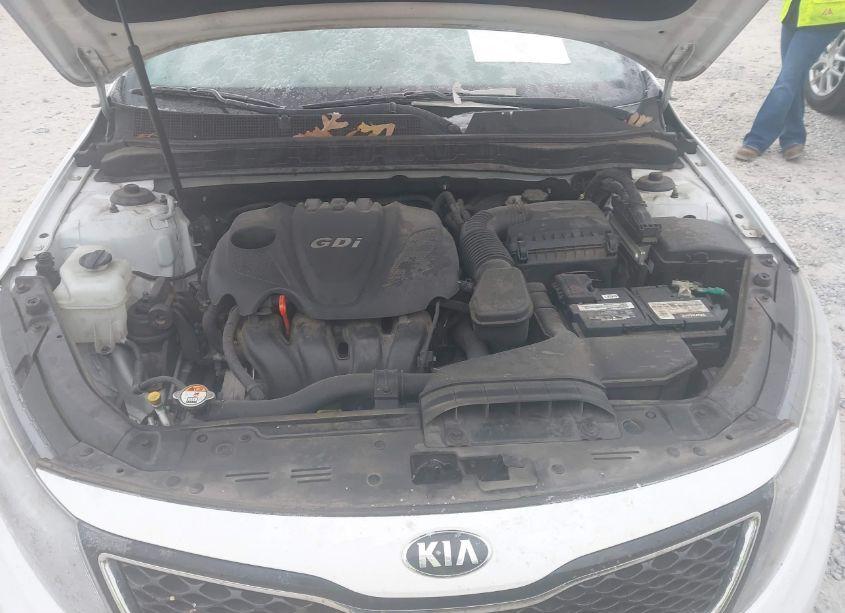 Photo 10 of 2015 Kia Optima EX (VIN 5XXGN4A71FG361618)