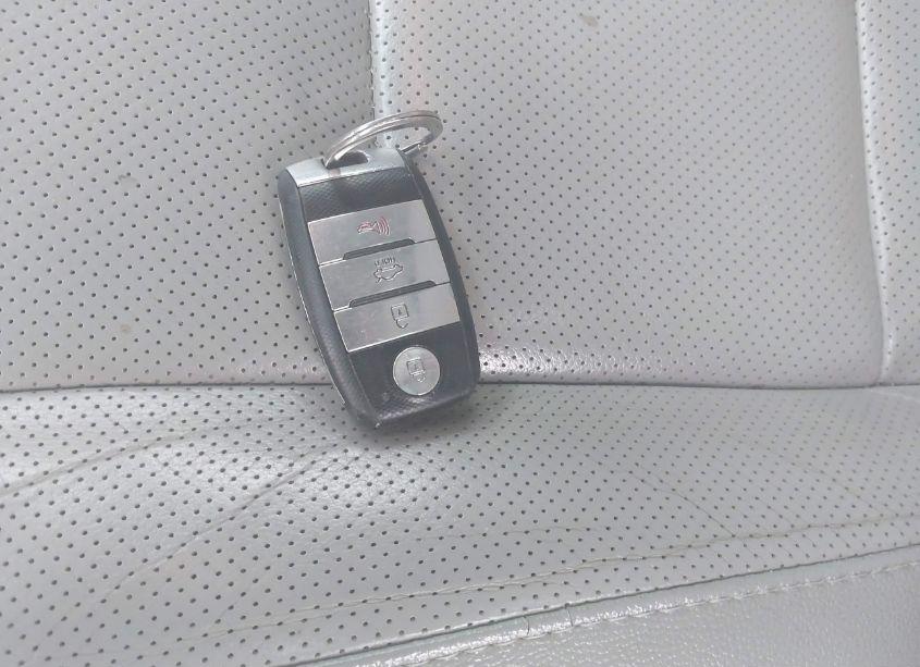 Photo 11 of 2015 Kia Optima EX (VIN 5XXGN4A71FG361618)