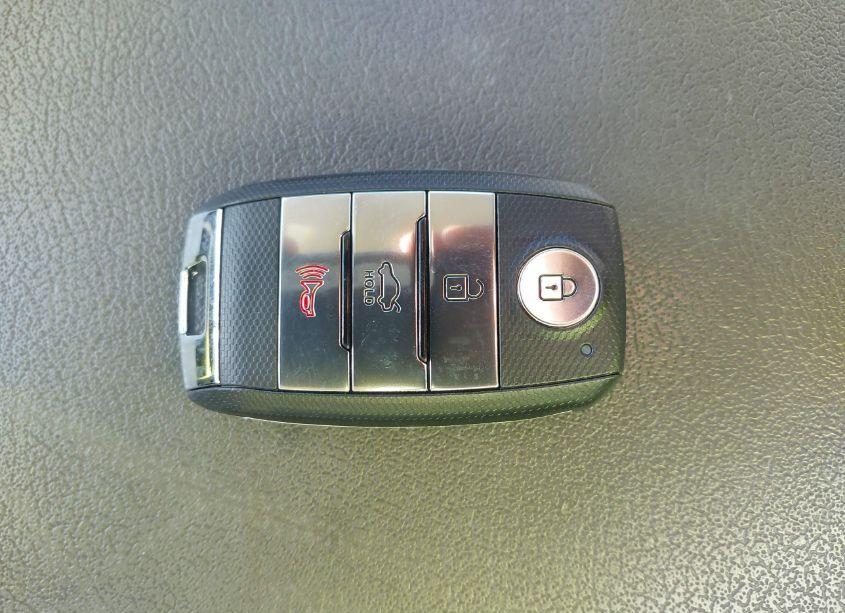 Photo 11 of 2015 Kia Optima EX (VIN 5XXGN4A71FG374837)