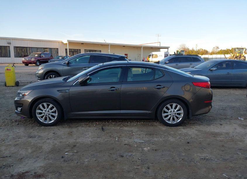 Photo 14 of 2015 Kia Optima EX (VIN 5XXGN4A71FG374837)