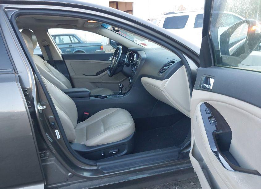 Photo 5 of 2015 Kia Optima EX (VIN 5XXGN4A71FG374837)