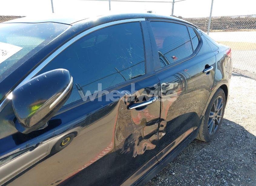 Photo 6 of 2015 Kia Optima EX (VIN 5XXGN4A71FG410123)