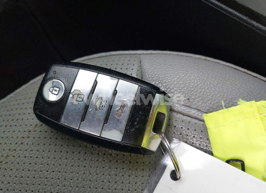 Photo 11 of 2015 Kia Optima EX (VIN 5XXGN4A71FG421848)