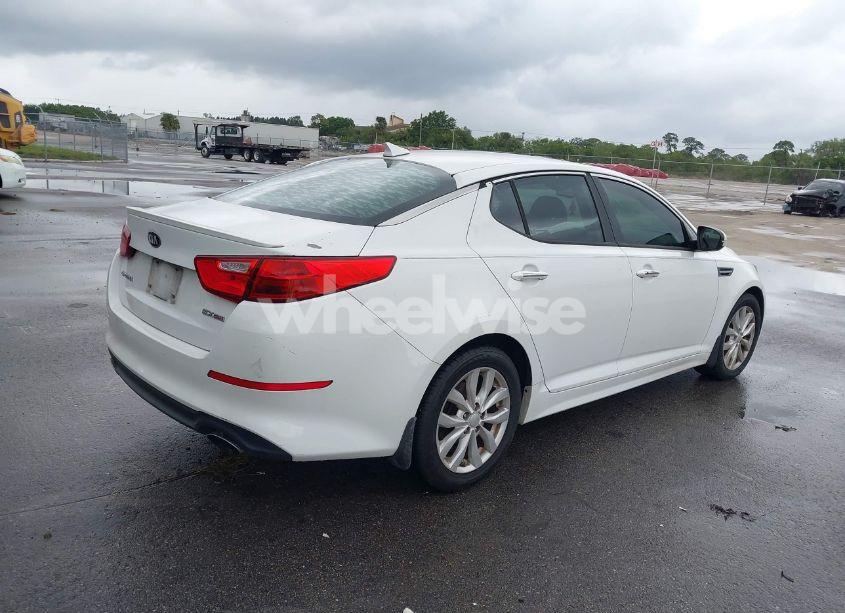 Photo 4 of 2015 Kia Optima EX (VIN 5XXGN4A71FG421848)