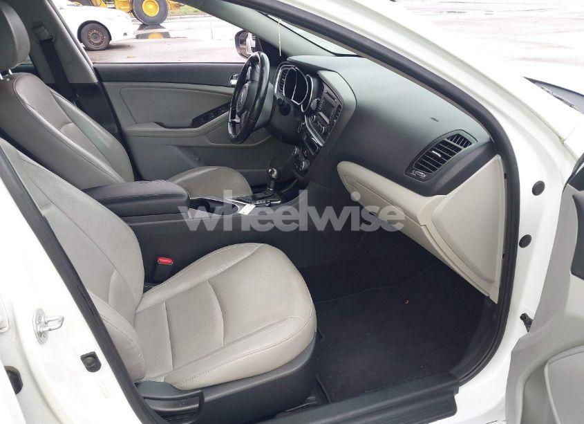 Photo 5 of 2015 Kia Optima EX (VIN 5XXGN4A71FG421848)