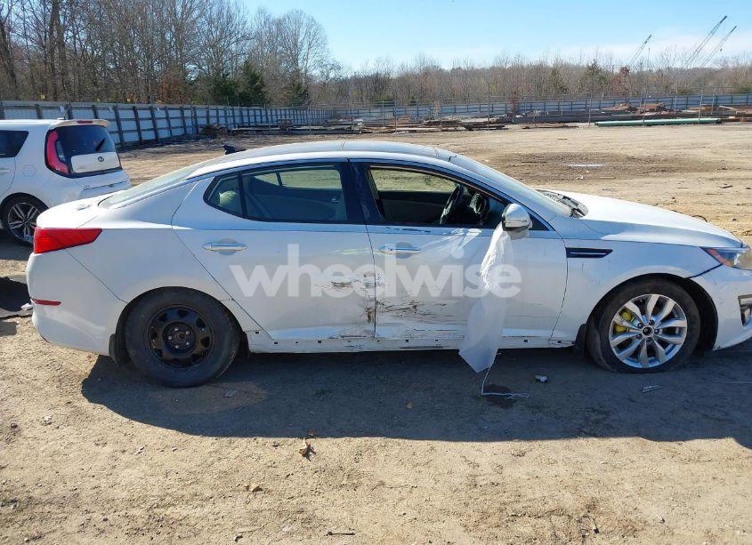 Photo 6 of 2015 Kia Optima EX (VIN 5XXGN4A71FG433529)