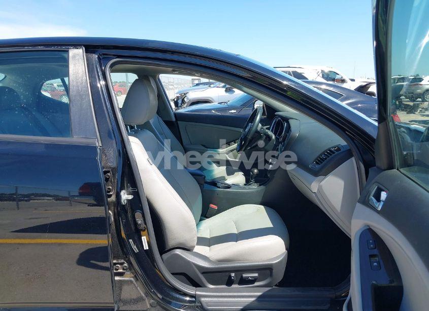 Photo 5 of 2015 Kia Optima EX (VIN 5XXGN4A71FG441534)