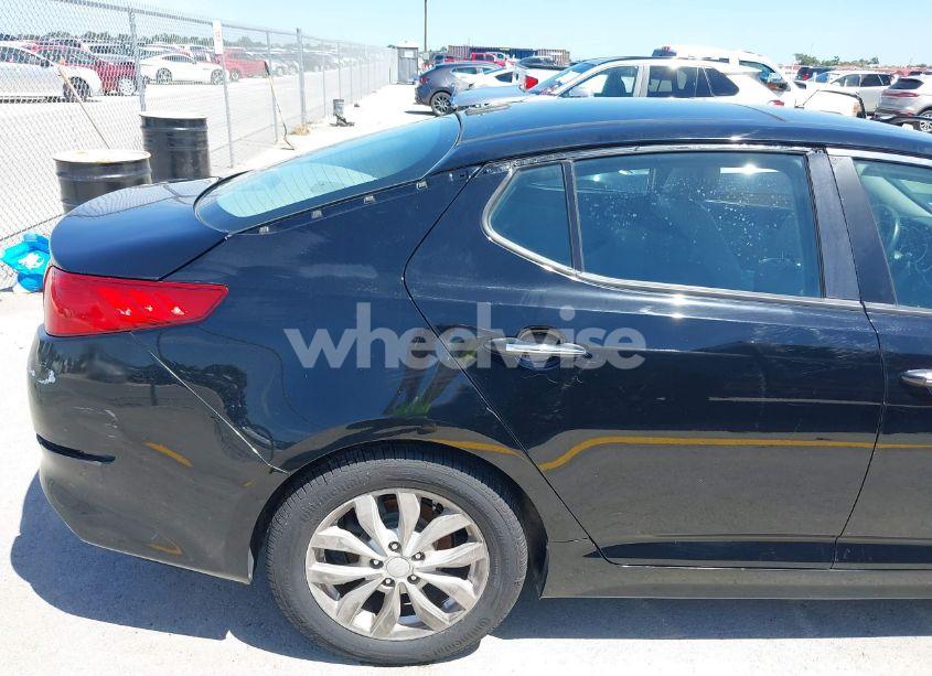 Photo 6 of 2015 Kia Optima EX (VIN 5XXGN4A71FG441534)