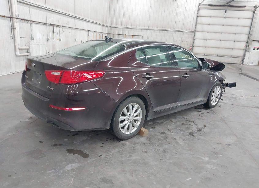 Photo 4 of 2015 Kia Optima EX (VIN 5XXGN4A71FG485677)