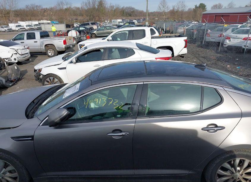 Photo 14 of 2015 Kia Optima EX (VIN 5XXGN4A71FG502820)