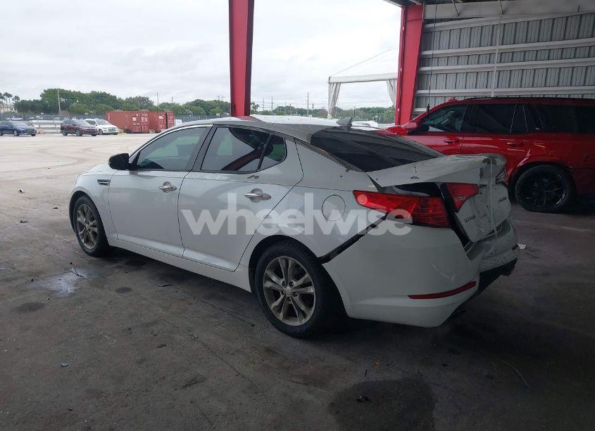 Photo 3 of 2012 Kia Optima EX (VIN 5XXGN4A72CG006260)