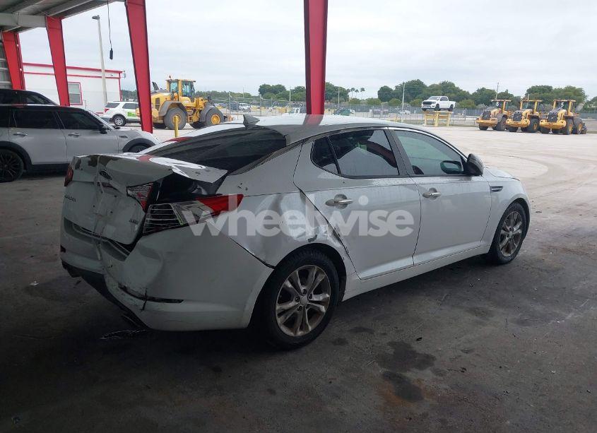 Photo 4 of 2012 Kia Optima EX (VIN 5XXGN4A72CG006260)