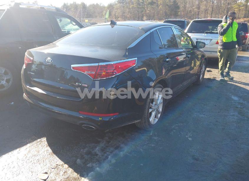 Photo 4 of 2012 Kia Optima EX (VIN 5XXGN4A72CG022734)