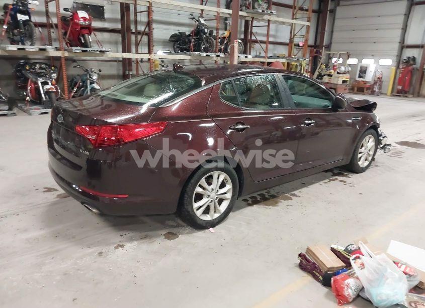 Photo 4 of 2012 Kia Optima EX (VIN 5XXGN4A72CG029957)