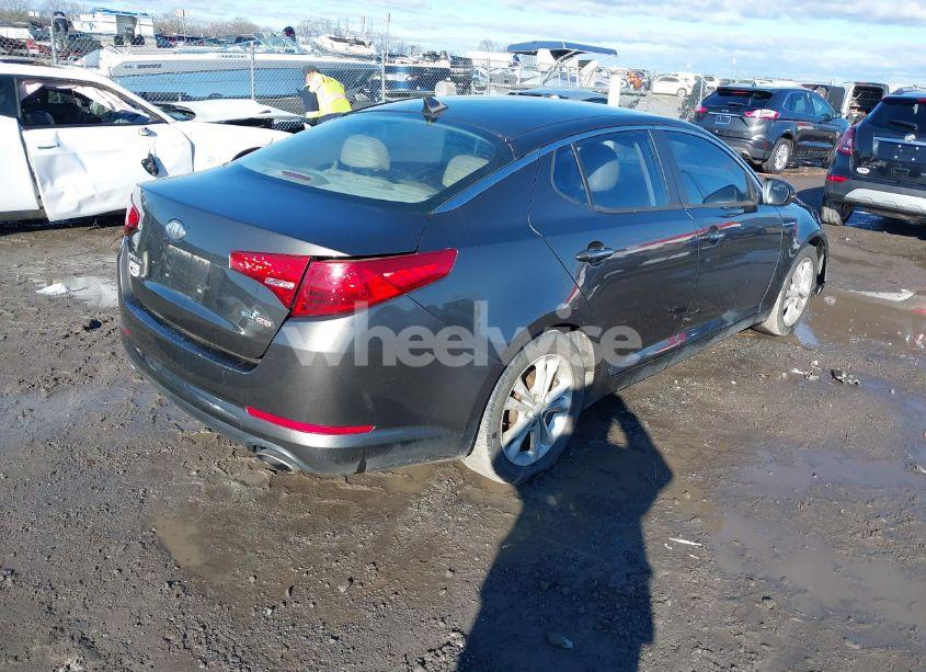 Photo 4 of 2012 Kia Optima EX (VIN 5XXGN4A72CG081153)