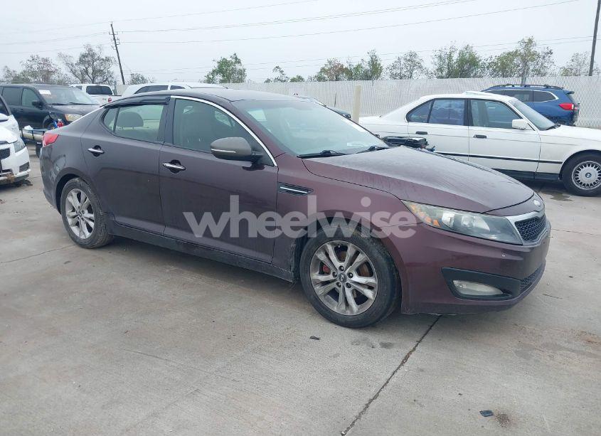 2013 Kia Optima EX (VIN 5XXGN4A72DG207559) main photo