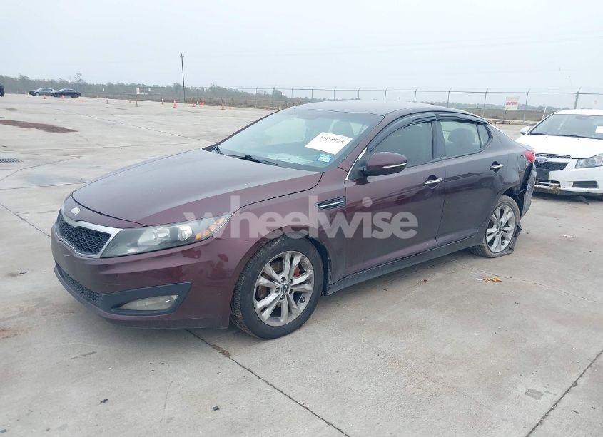 Photo 2 of 2013 Kia Optima EX (VIN 5XXGN4A72DG207559)