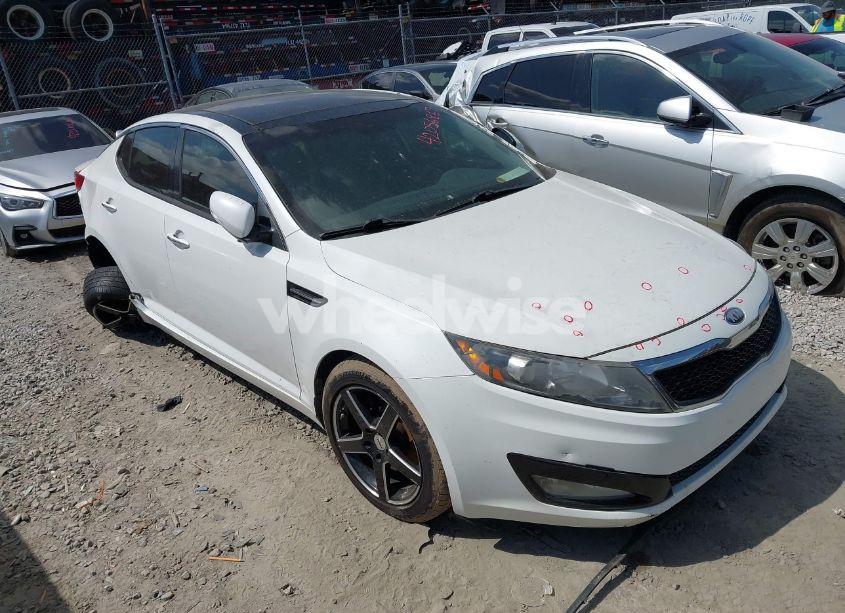 2013 Kia Optima EX (VIN 5XXGN4A72DG257698) main photo