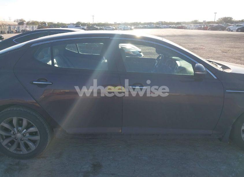 Photo 13 of 2014 Kia Optima EX (VIN 5XXGN4A72EG341182)