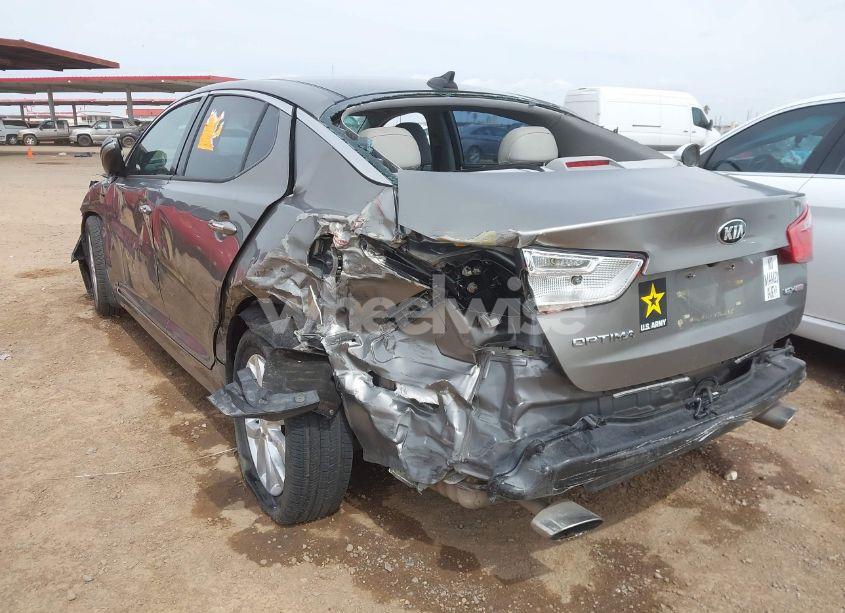 Photo 18 of 2015 Kia Optima EX (VIN 5XXGN4A72FG370344)