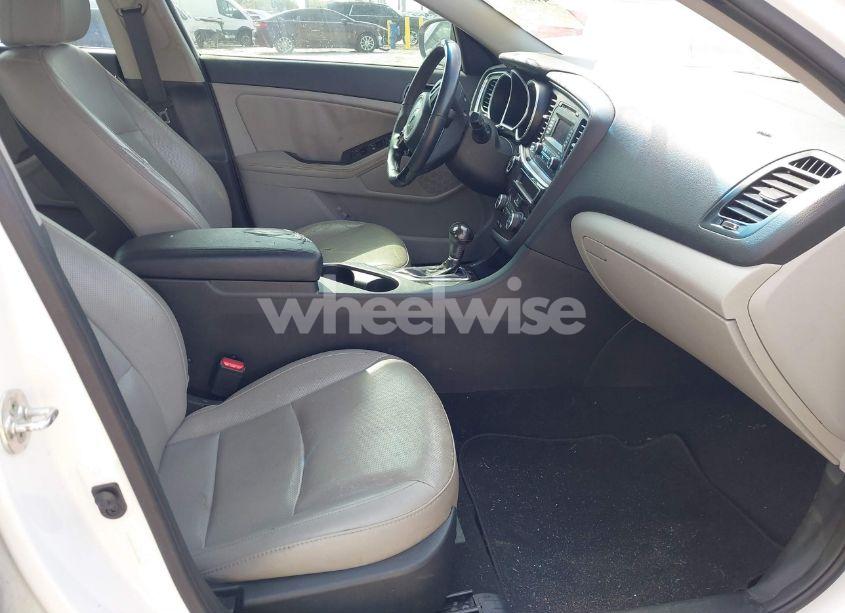 Photo 5 of 2015 Kia Optima EX (VIN 5XXGN4A72FG414486)