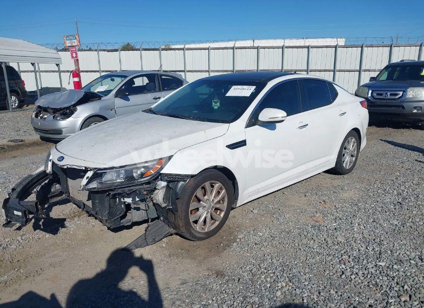 Photo 2 of 2015 Kia Optima EX (VIN 5XXGN4A72FG416349)