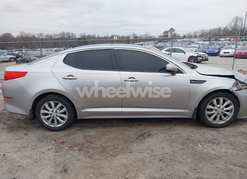 Photo 14 of 2015 Kia Optima EX (VIN 5XXGN4A72FG424208)