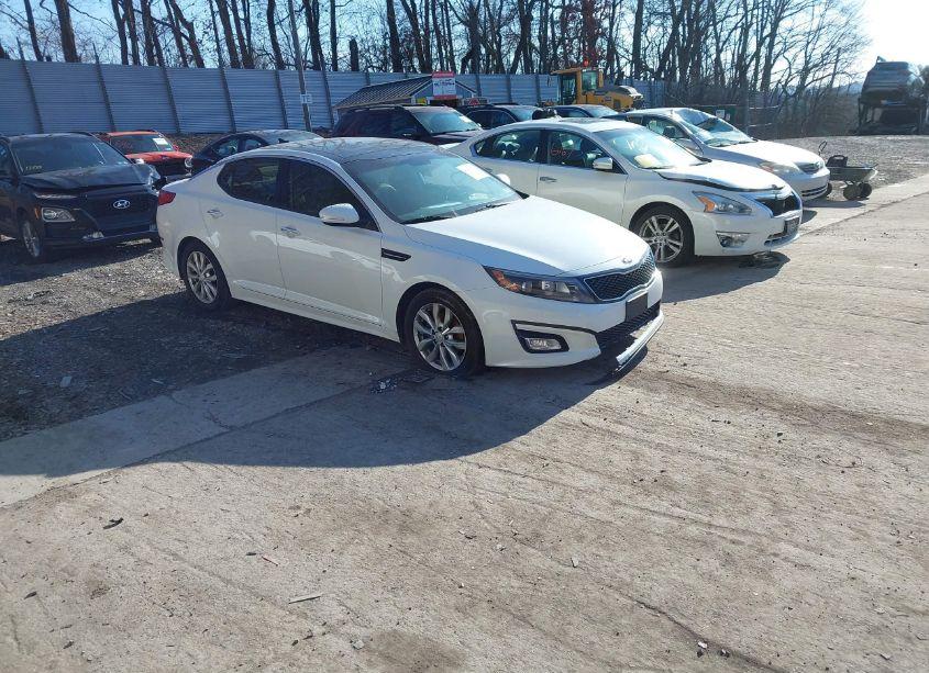 2015 Kia Optima EX (VIN 5XXGN4A72FG434964) main photo