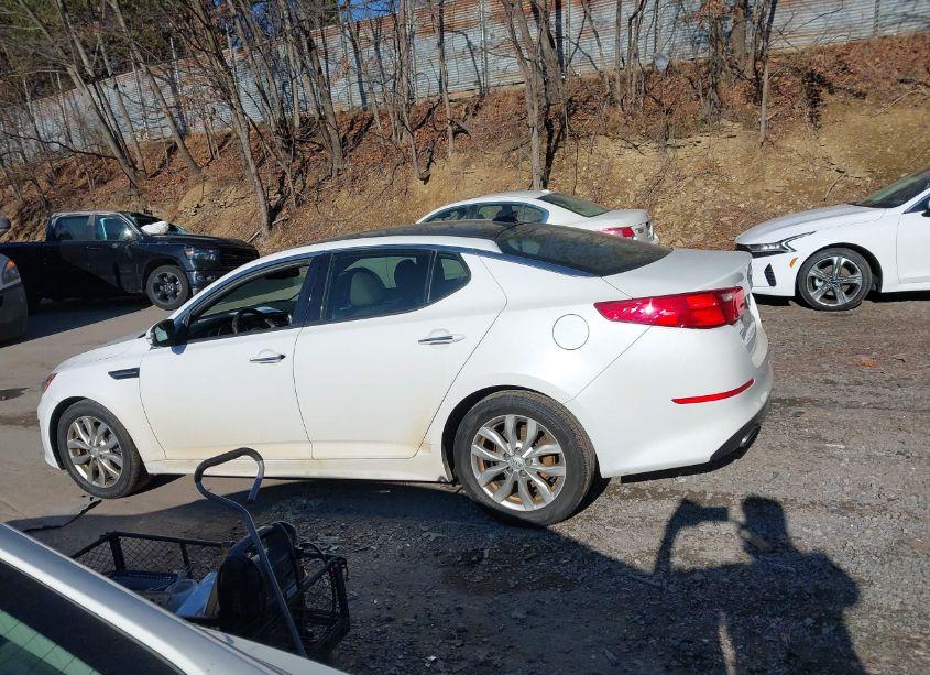 Photo 15 of 2015 Kia Optima EX (VIN 5XXGN4A72FG434964)